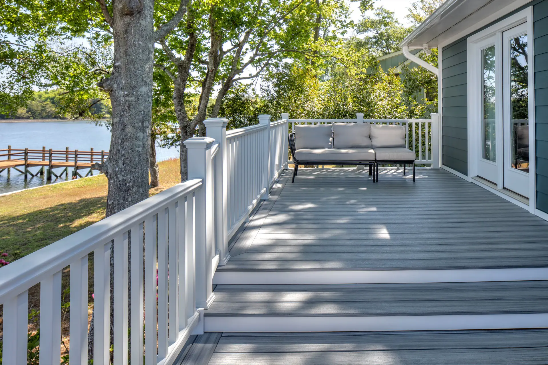 Transcend composite square balusters