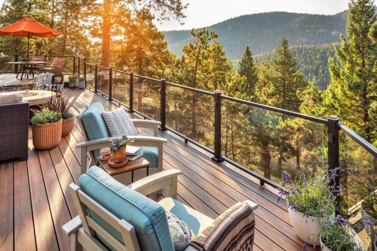 The Art of Deck Lighting: Setting the Mood for Outdoor Living