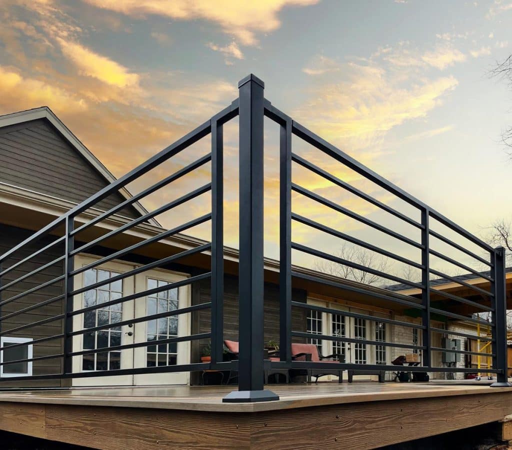 Read more about the article Decking Trends 2024: What’s Hot and What’s Not